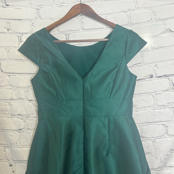 Alfred Sung Green Short Sleeve Evening Long Gown Size 10 Excellent Condition - Picture 6 of 10